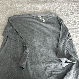 Lululemon on the fly long sleeve tshirt